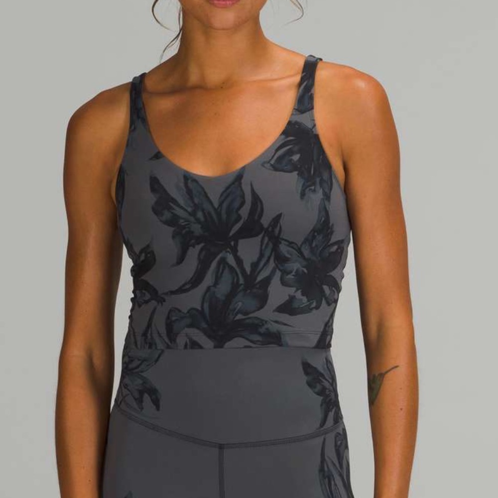 Lululemon Align Tank Top Size 2 
Botanical Bloom Anchor Multi
